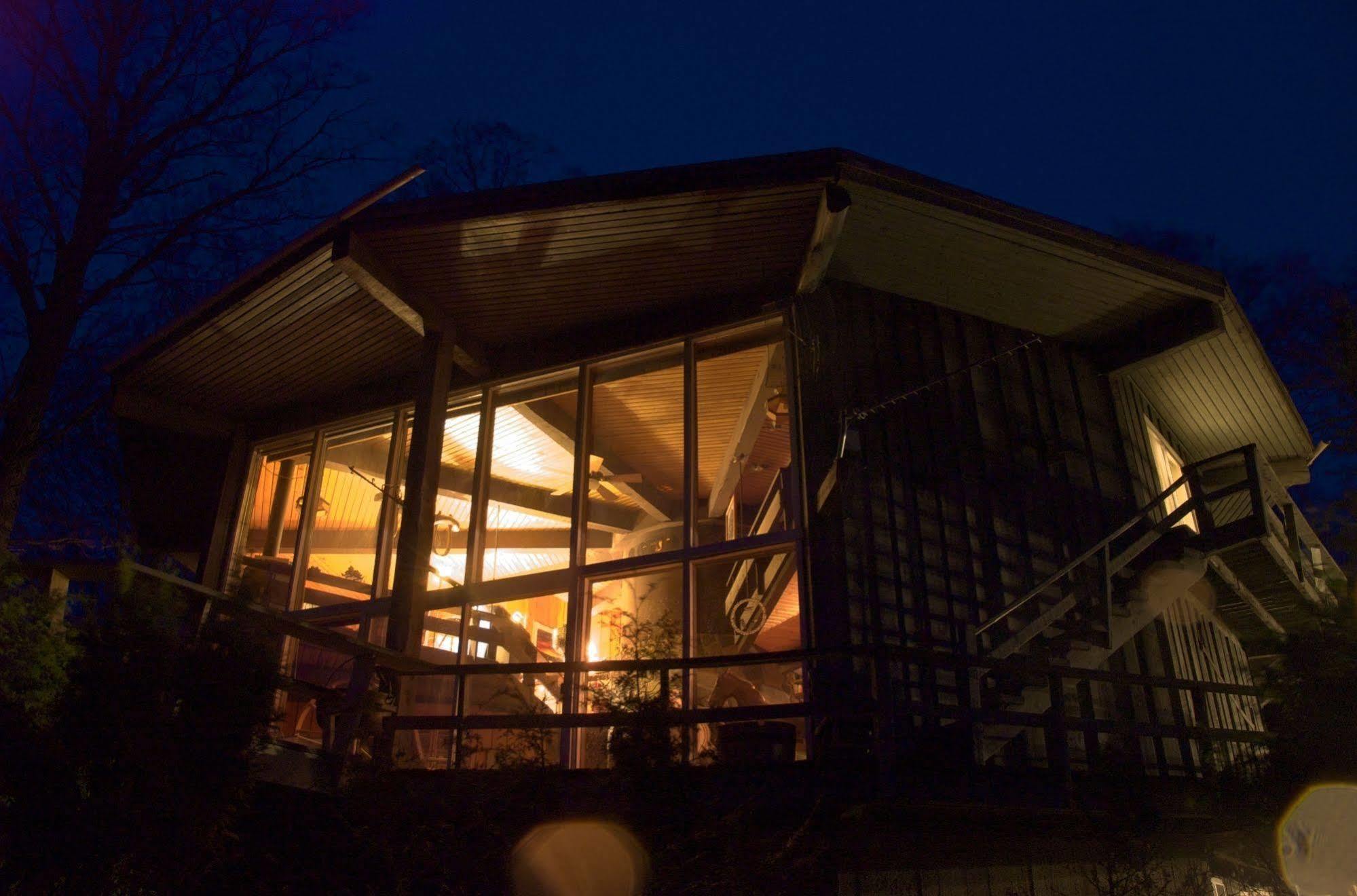 Stouffermill Bed & Breakfast Algonquin Highlands Buitenkant foto