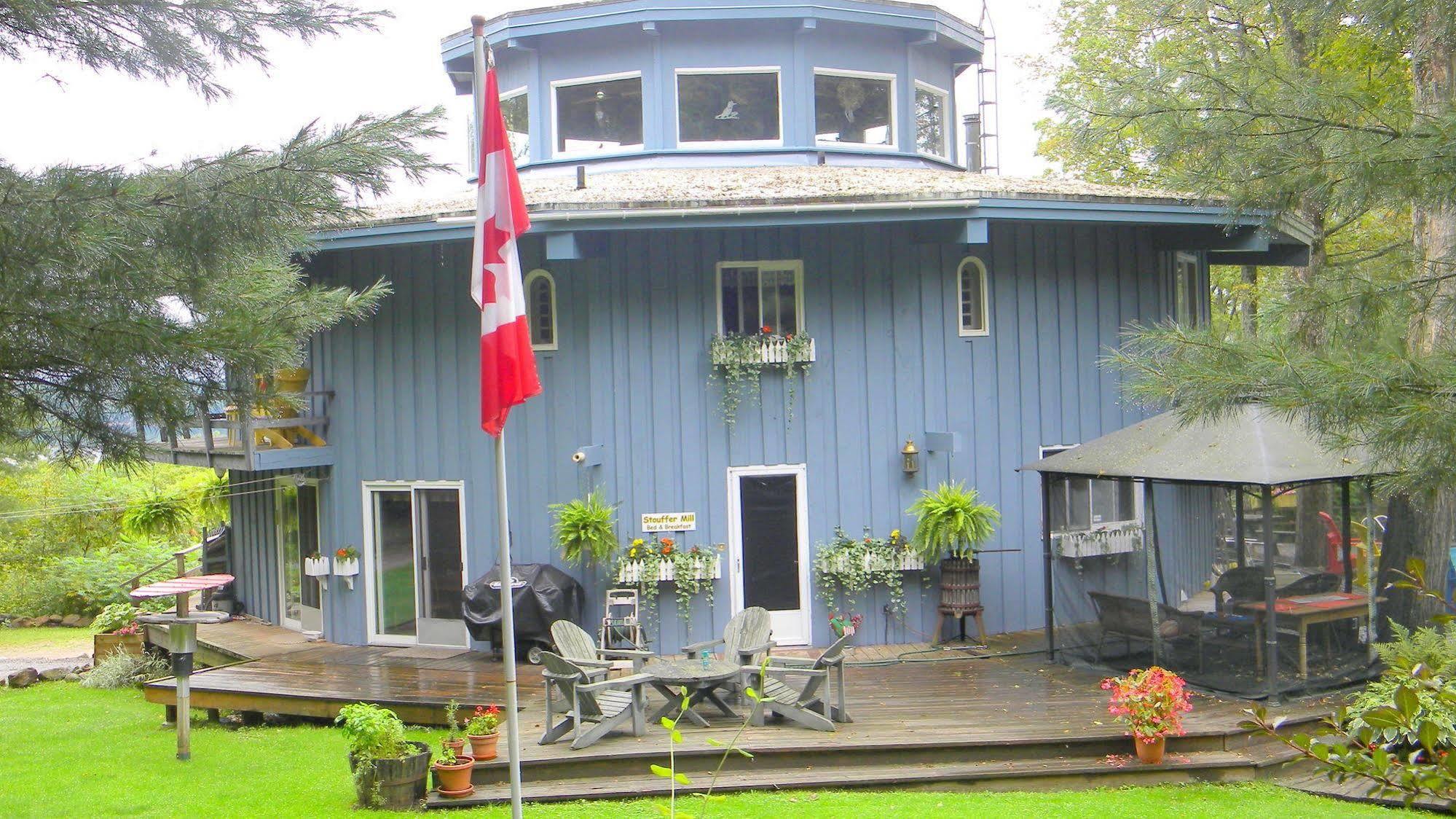 Stouffermill Bed & Breakfast Algonquin Highlands Buitenkant foto